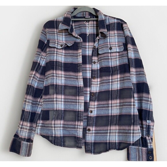 Patagonia Womens SMALL‎ Organic Cotton Fjord Blue Pink Flannel Button Up Shirt - Picture 1 of 8